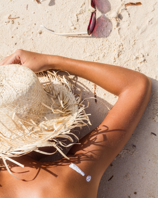 I nemici dei tuoi capelli in vacanza! Quali sono?